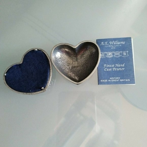 A E Williams Pewter HEART PinCushion Made England - Picture 3 of 5
